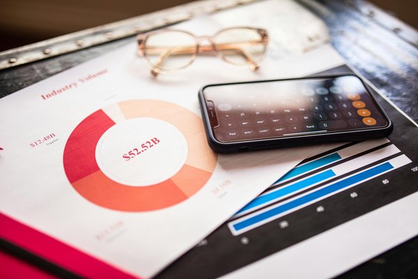 Tesla model pi : caractéristiques attendues d'un smartphone innovant